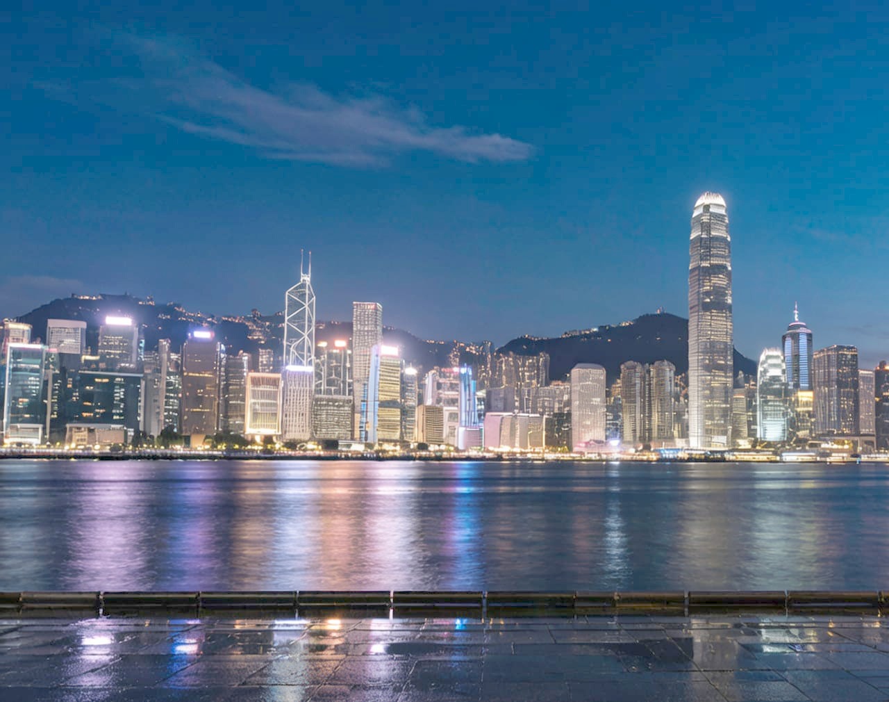 香港